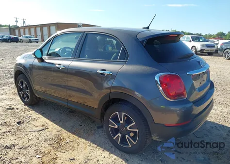 2016 Fiat 500X Easy z USA, uszkodzony, nr VIN ZFBCFYBT7GP386714